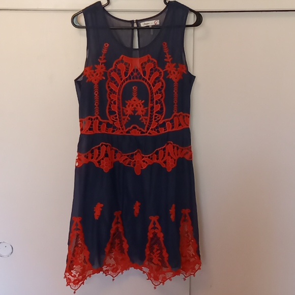 Umgee Dresses & Skirts - Umgee Navy Blue And Red Dress